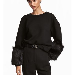 New without tags H&M fur cuff sweater